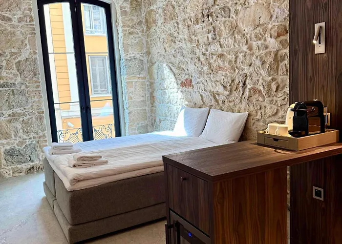 Notre Dame Apart Hotel