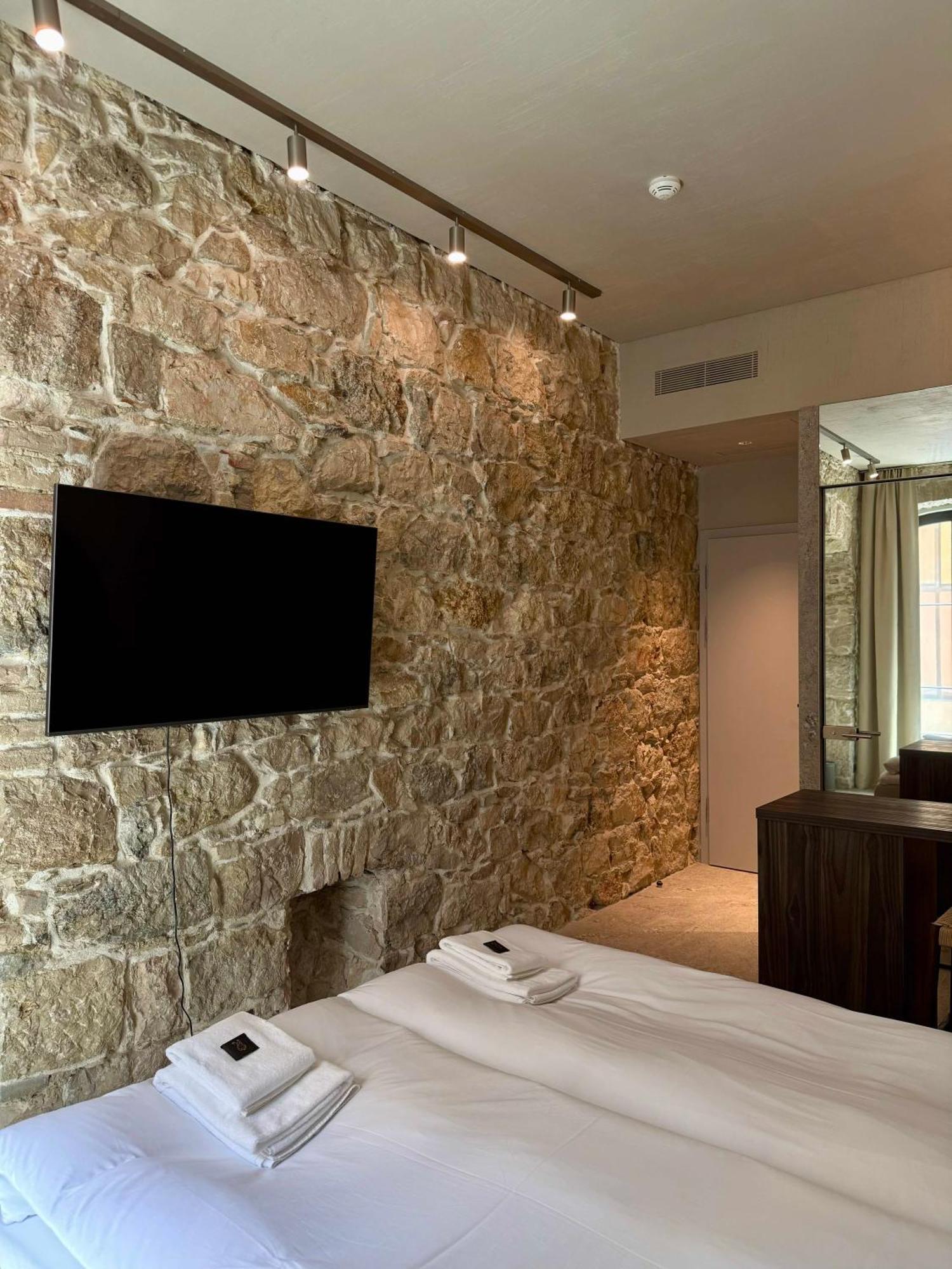 Notre Dame Renovated 2025 Aparthotel *