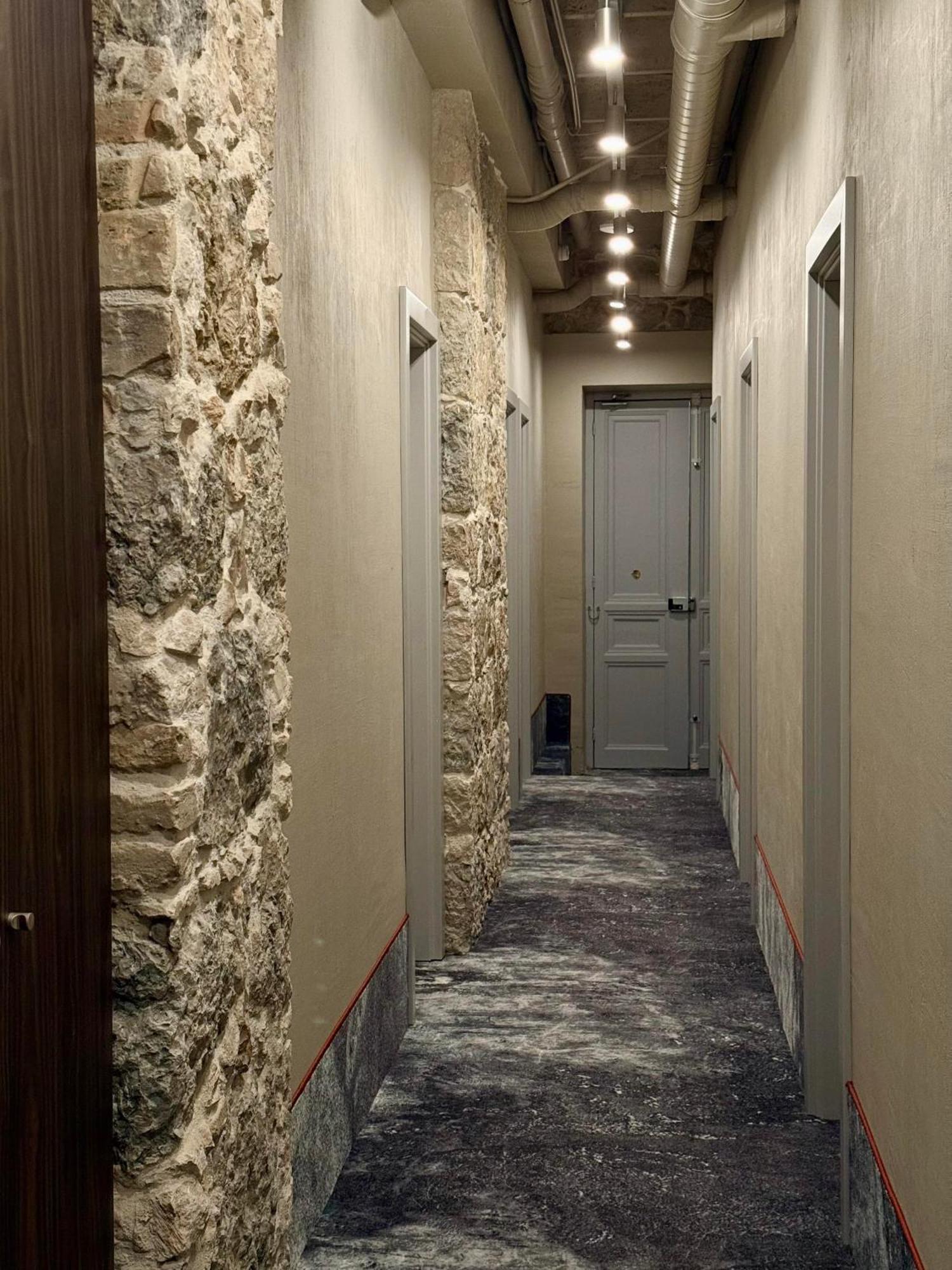 Notre Dame Renovated 2025 Aparthotel *